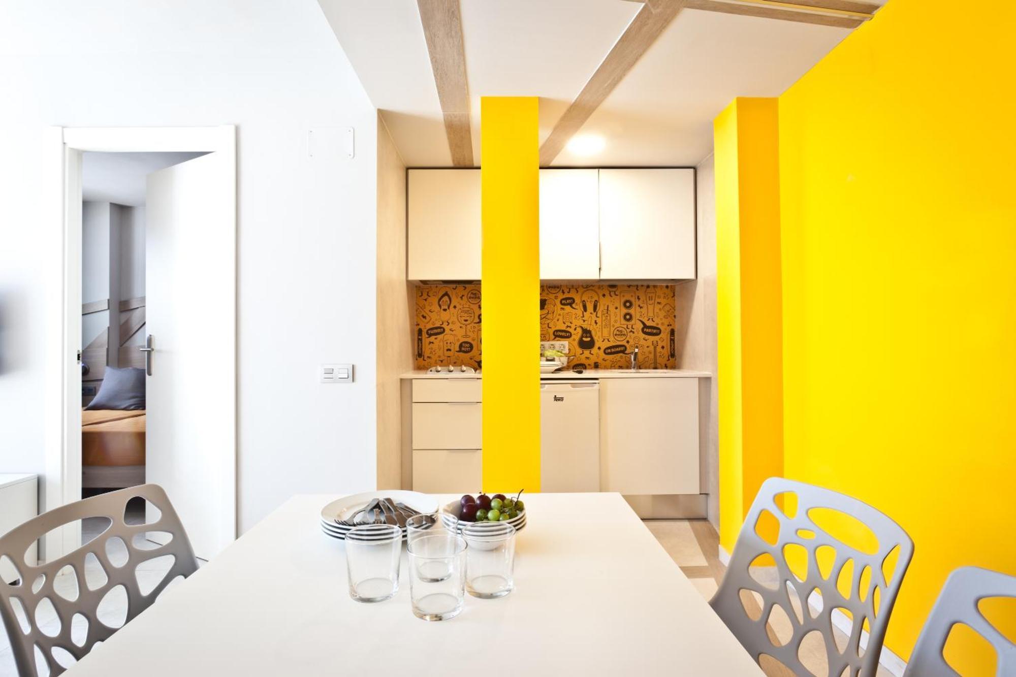 Ryans Ibiza Apartments - Only Adults Rum bild