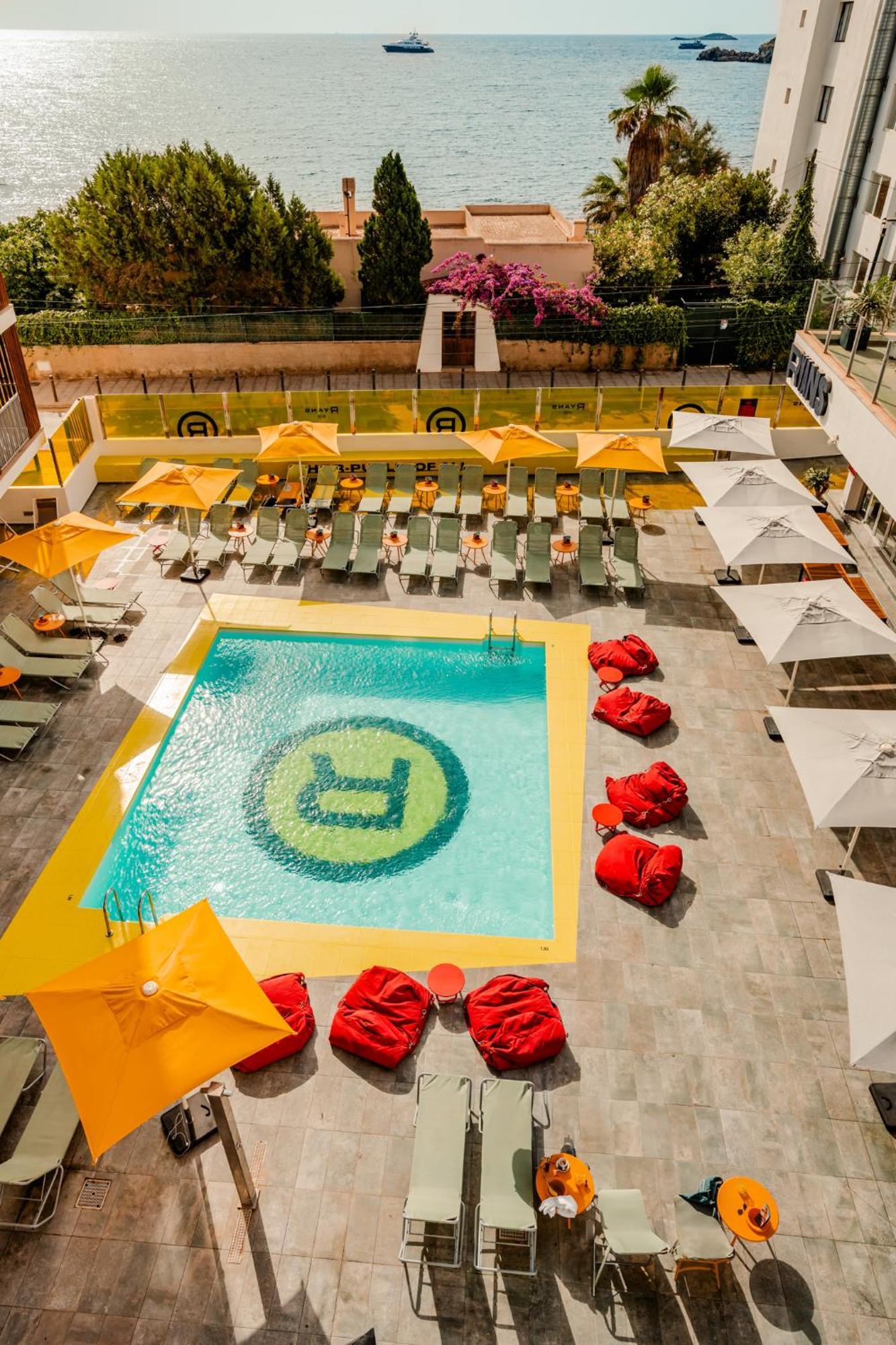Ryans Ibiza Apartments - Only Adults Exteriör bild