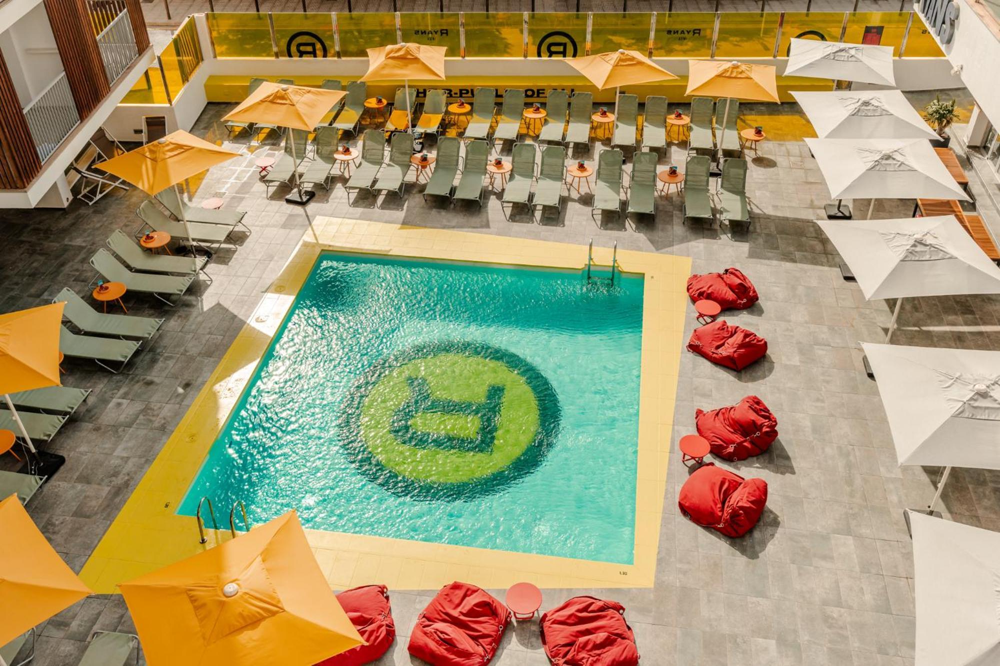 Ryans Ibiza Apartments - Only Adults Exteriör bild