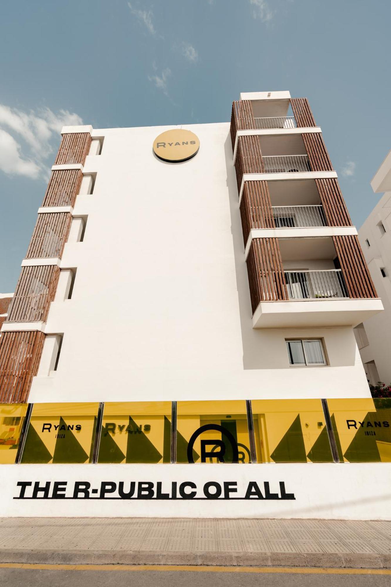 Ryans Ibiza Apartments - Only Adults Exteriör bild